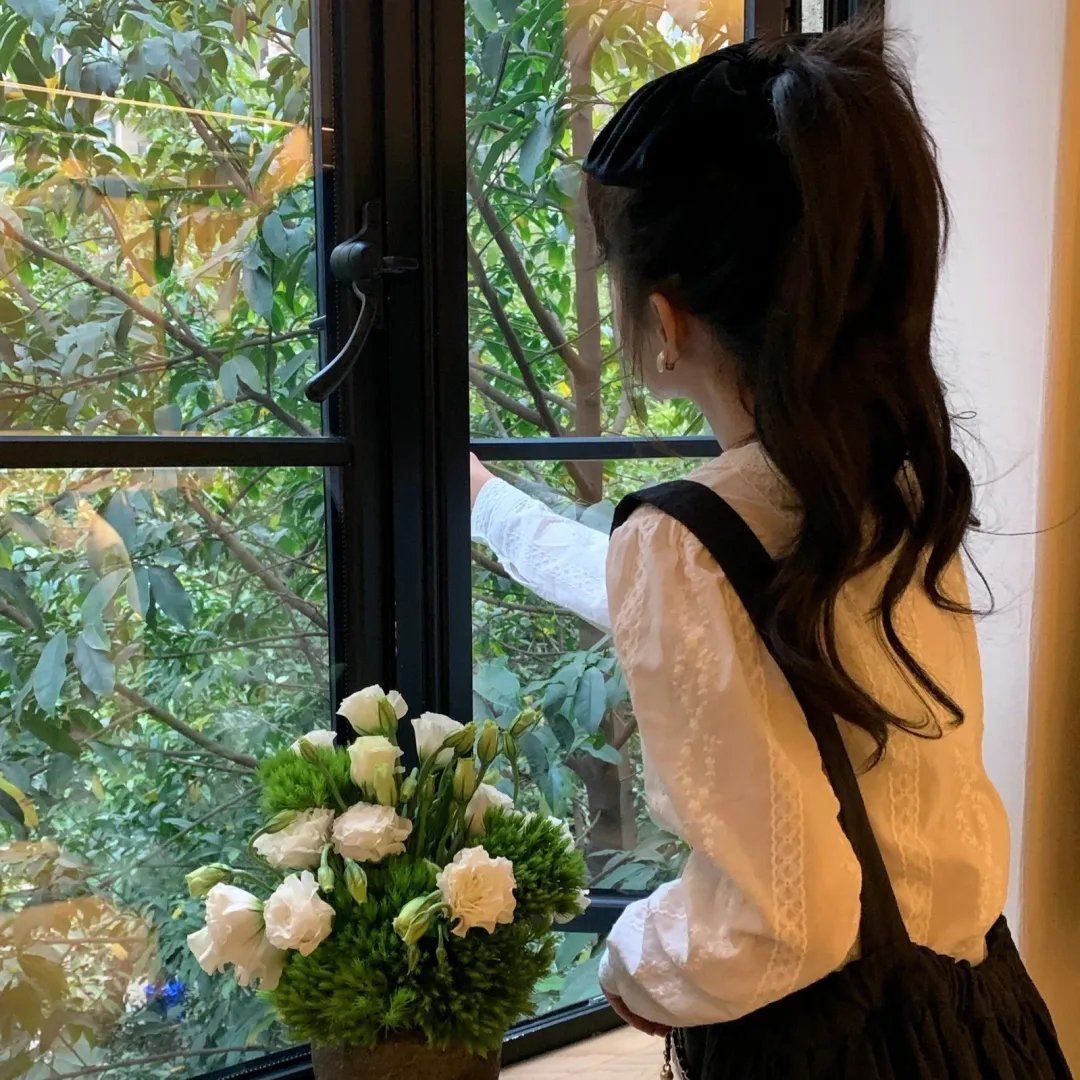 迷离春色芙蓉帐